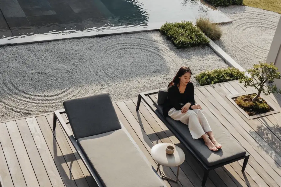 Pool with Mobile Deck | Flexible Outdoor Living Space | Backyard Pool Design Ideas
