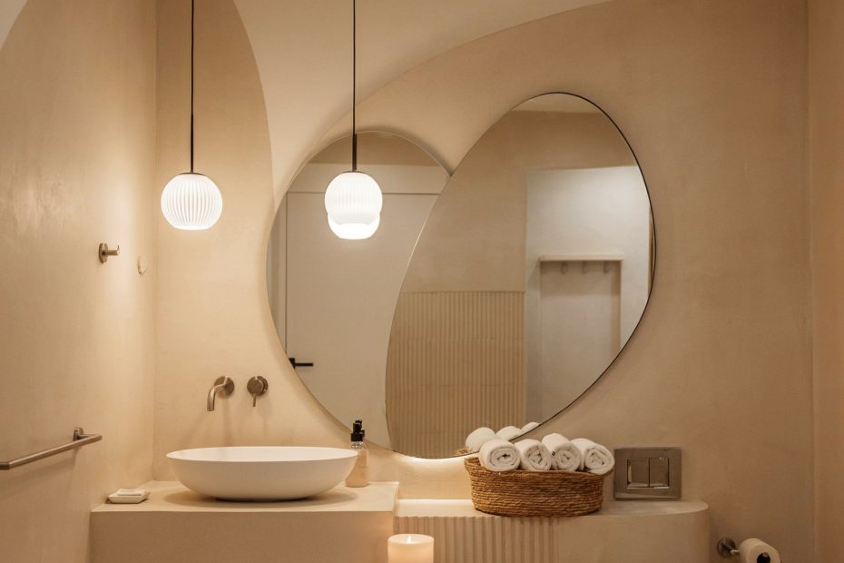 Half Bath Decor Ideas | Maximize Style in a Small Space | Budget-Friendly Updates